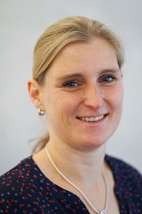Cordula Bartschat, Anmeldung